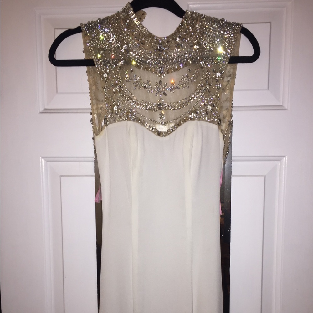 Size 2 Blush Prom dress